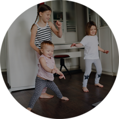 Musik und Tanz Kinder tanzen