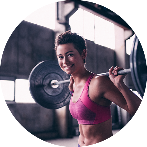 Bodyshaper Mädchen mit Hantel auf Schultern